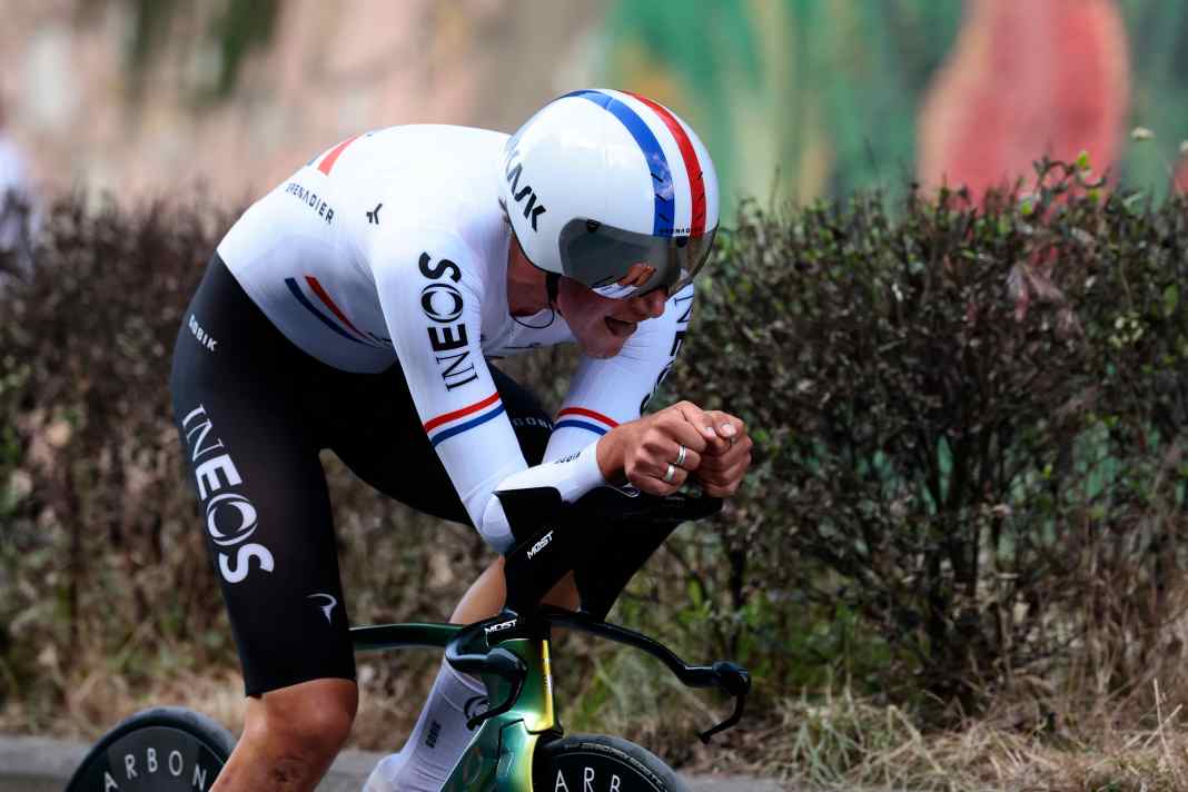 Joshua Tarling liegt bei der Zwischenzeit noch knapp hinten