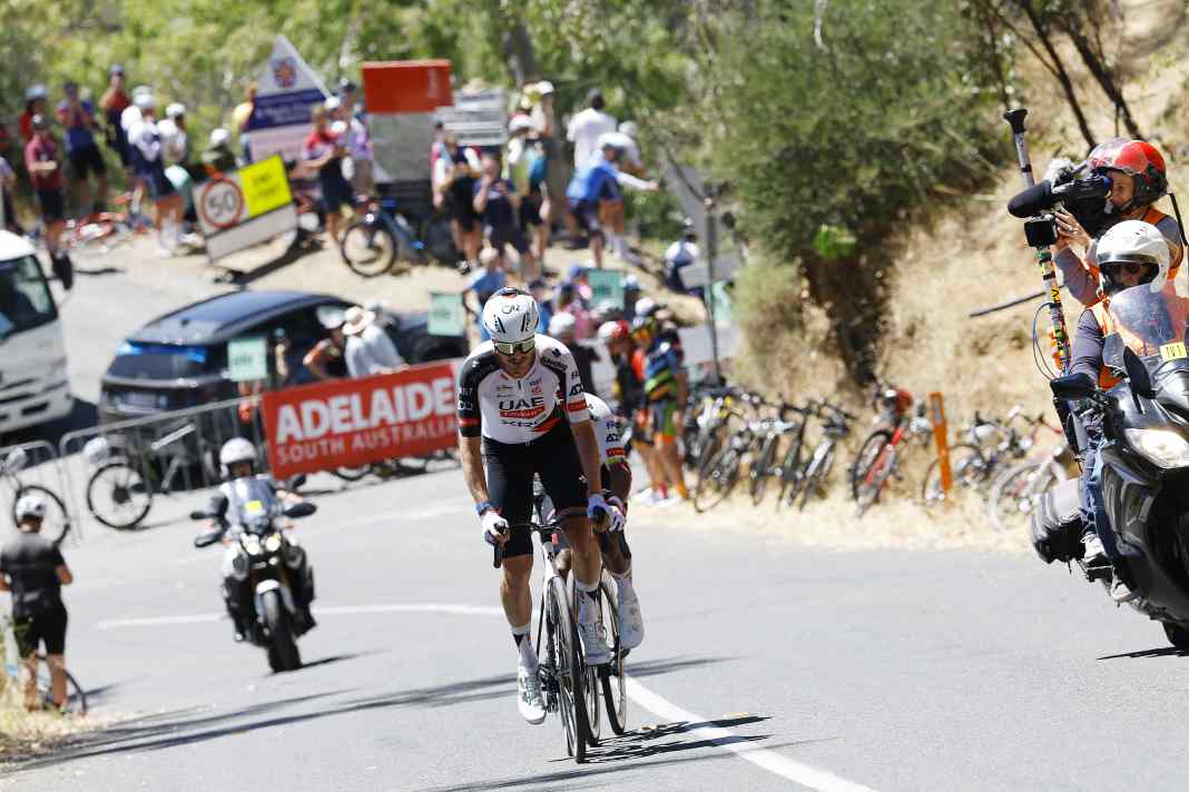 The first mountain of the season - and everything is back to normal. The UAE Team Emirates - XRG has attacked the 2nd stage of the Tour Down Under.