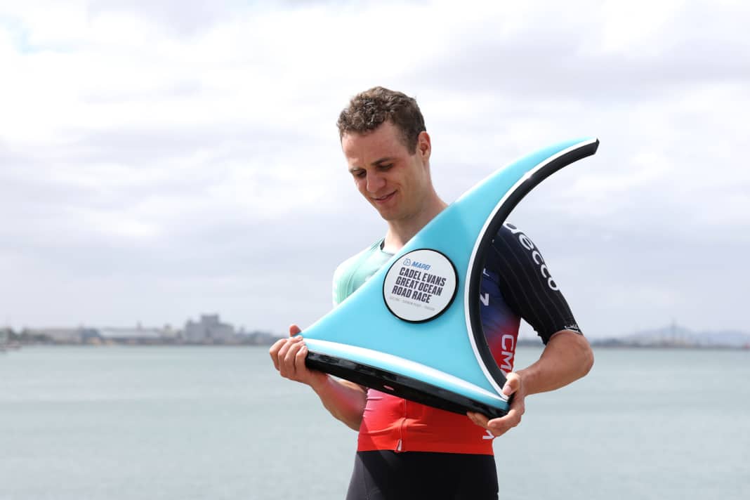 The most famous wave in cycling goes to Tobias Lund Andresen in 2026.