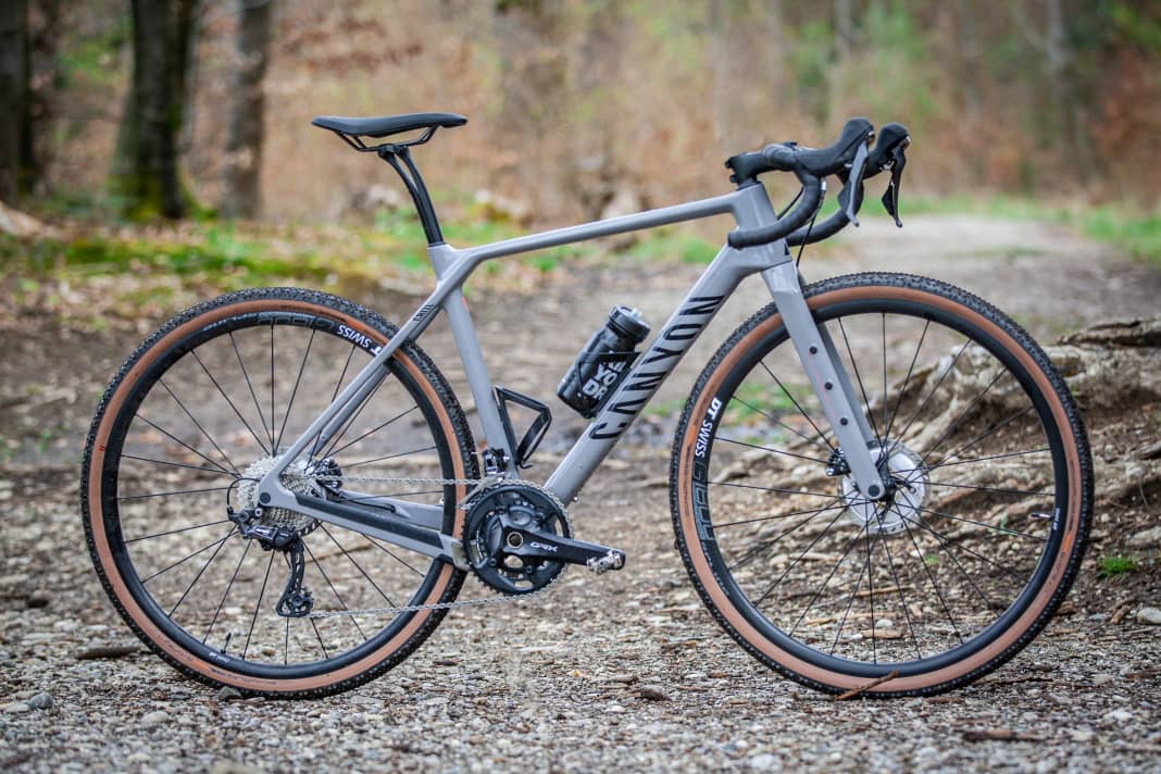 Le Canyon Grizl : Vélo de course TOUR de l'année 2022 dans la catégorie Gravelbikes