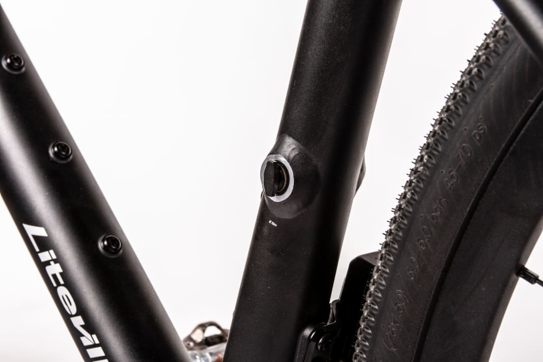 Le logement ou la fixation pour la tige vario Eightpins dans le cadre en aluminium 4-One.