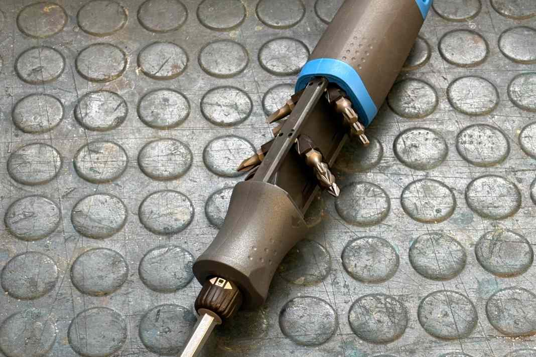 Gedore Silent Gear 2169-012 mit geöffneter Griff-Garage