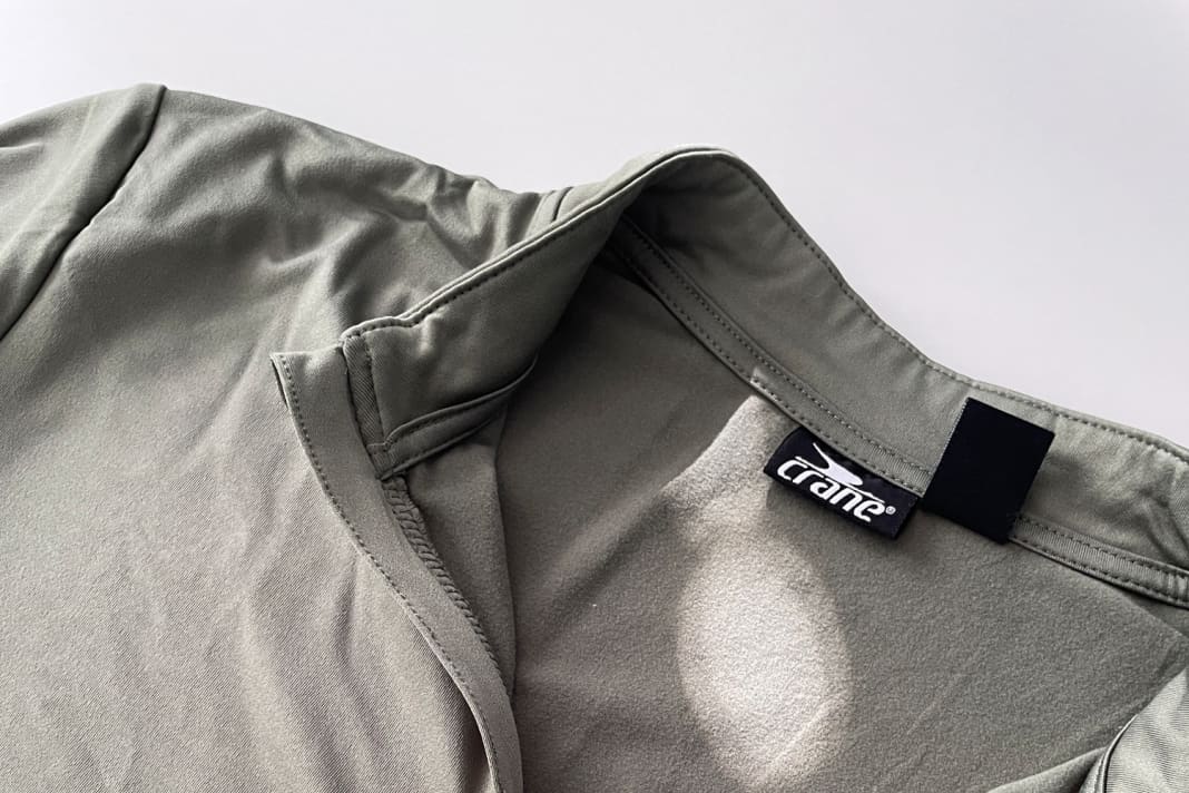 The Crane cycling jersey is soft and warm, but has no membrane against the wind.