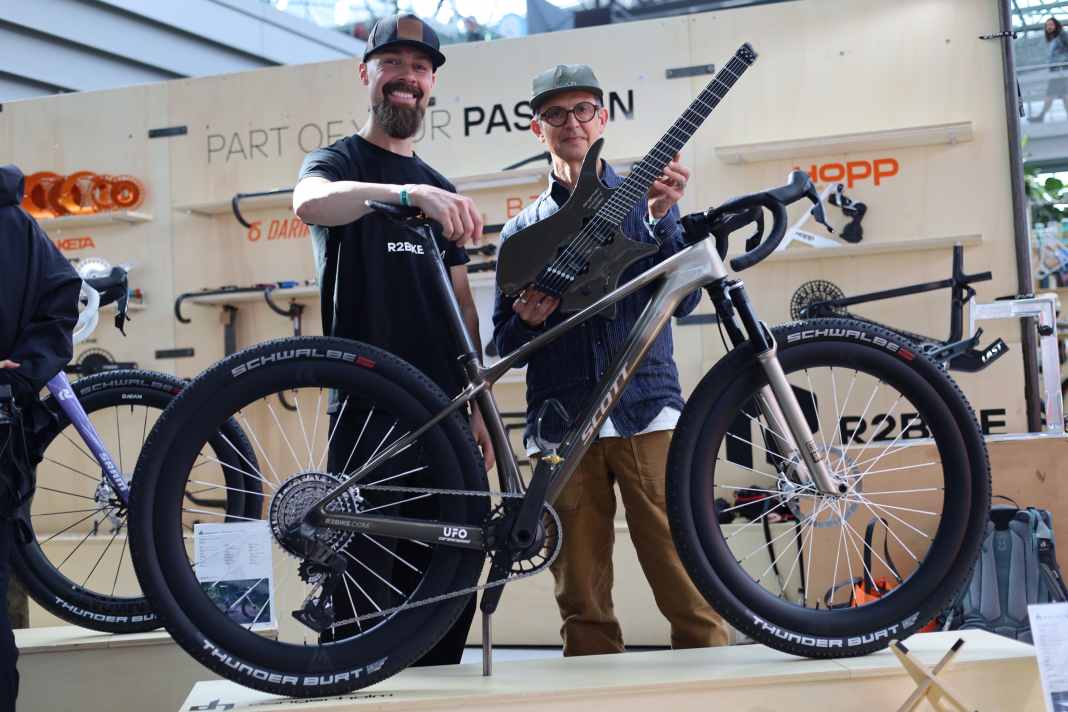 The masters themselves: This custom gravel bike is the result of a collaboration between Dangerholm and Strandberg Guitars.