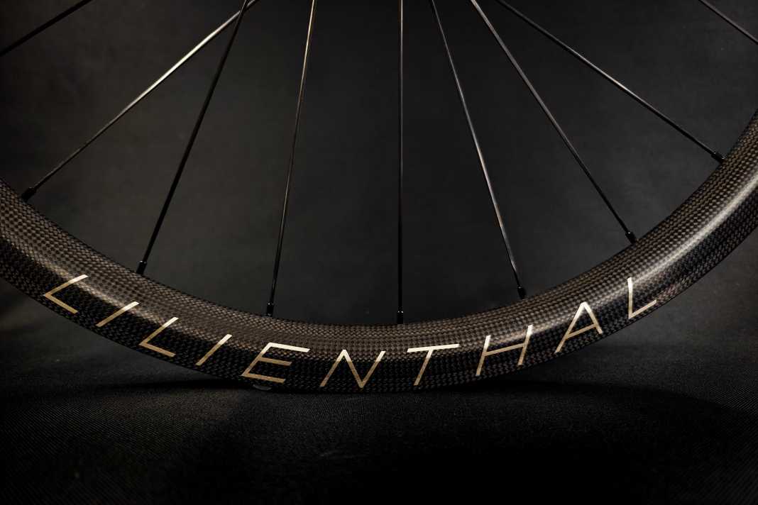 Carbonfelgen made in Germany sind der Hingucker am Lilienthal GX L3K Laufradsatz für Gravelbikes.