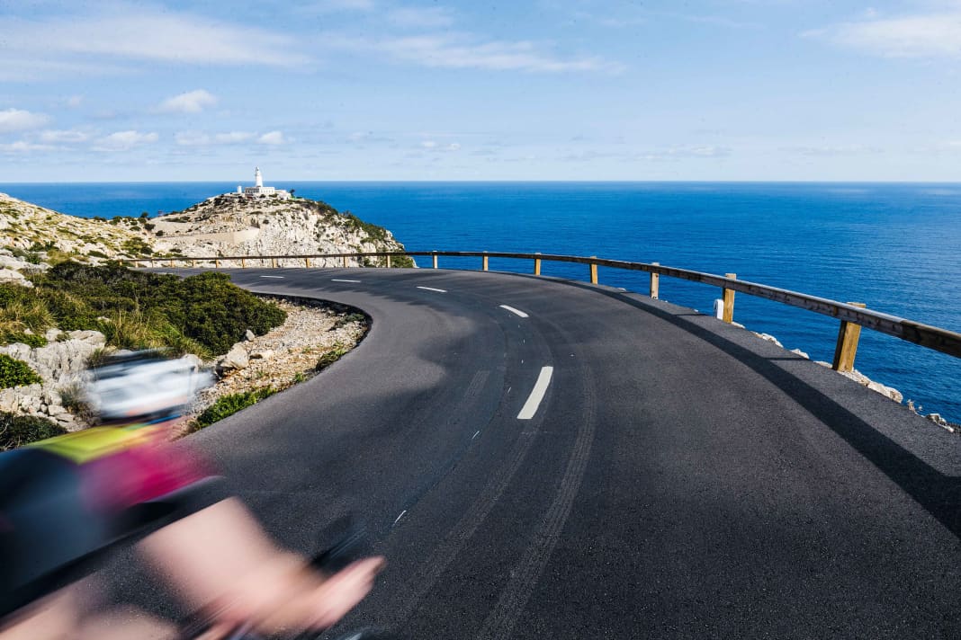 Dream roads like the one to Cap de Formentor make Mallorca the number one training destination