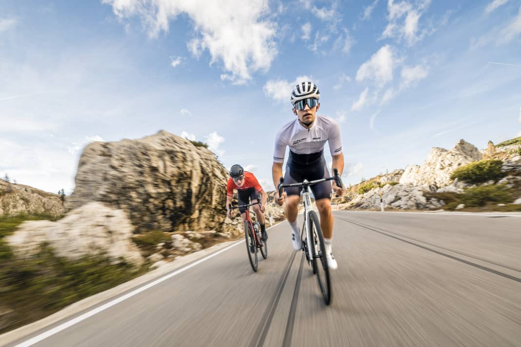 Gewichtstuning bei Stevens: Der Hamburger Hersteller bietet das Arcalis und Xenith künftig mit leichterem Carbonrahmen an.