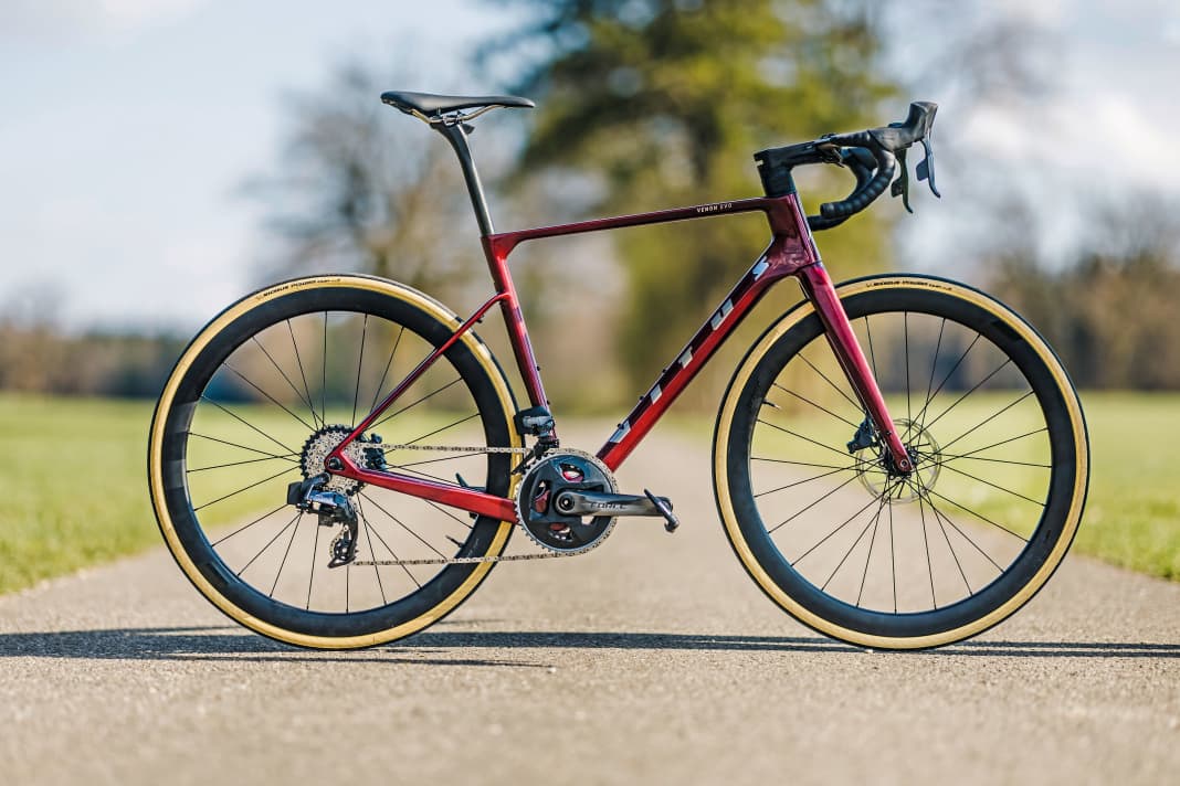 Le Vitus Venom testé par TOUR