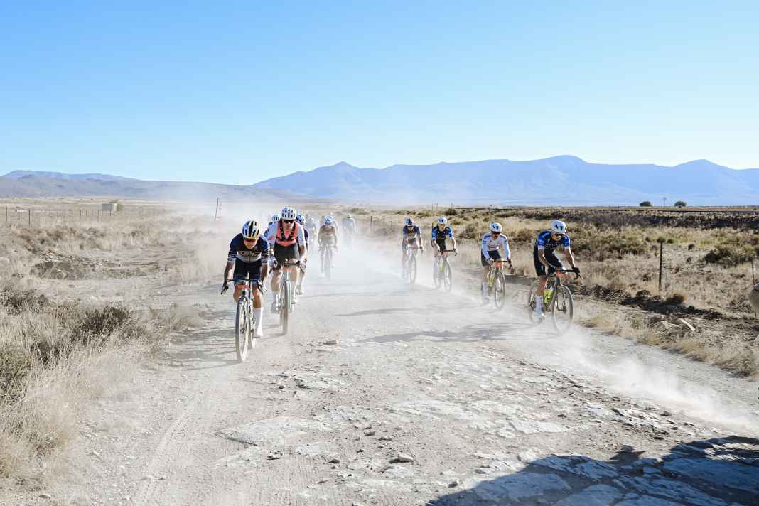 Hail and mud were followed by stages of dust and heat. | Photo: Paul Ganse / Gravel Burn