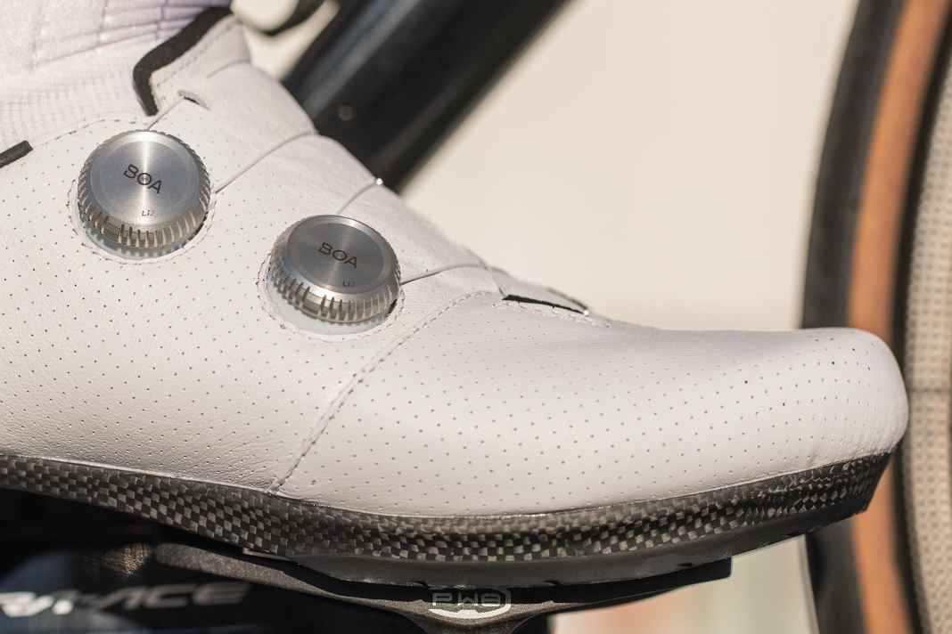 Entraxe extrêmement réduit, grande surface de contact : nouvelle pédale de vélo de course PW8 d'Ekoi
