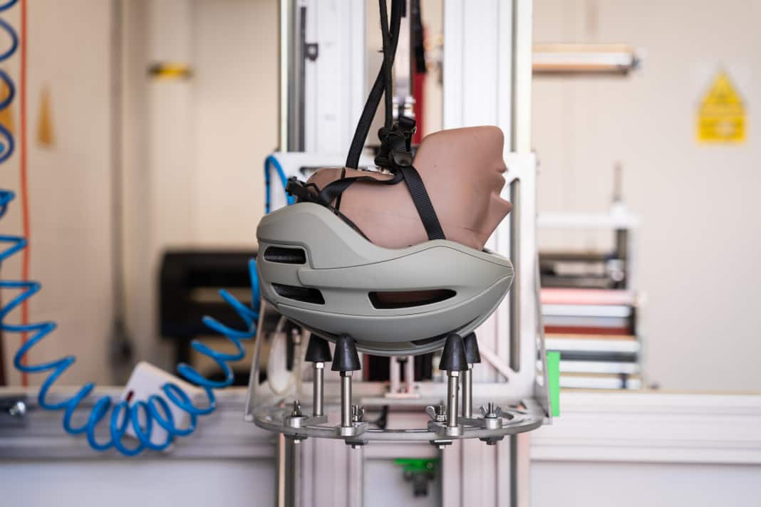 Der Canyon Deflectr Trail Helmet mit RLS-Technologie soll noch in diesem Herbst auf den Markt kommen.