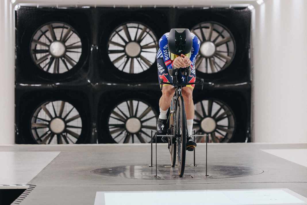 Red Bull - BORA - hansgrohe Tour Made in Racing LTD Kit en soufflerie