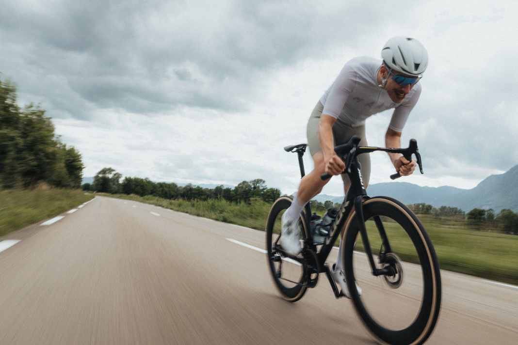 La 795 Blade RS de troisième génération fait son entrée sur la scène cycliste juste à temps pour le Tour de France 2026