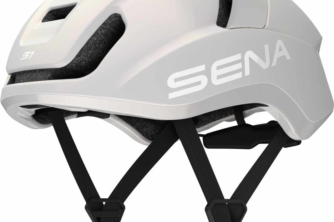 Connected on the road: with the new Sena BiKom 20 S1 bike helmet
