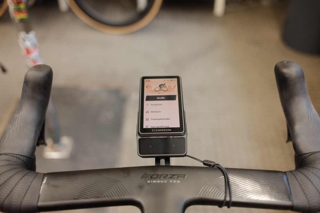 Coros lance un nouveau GPS pour vélo