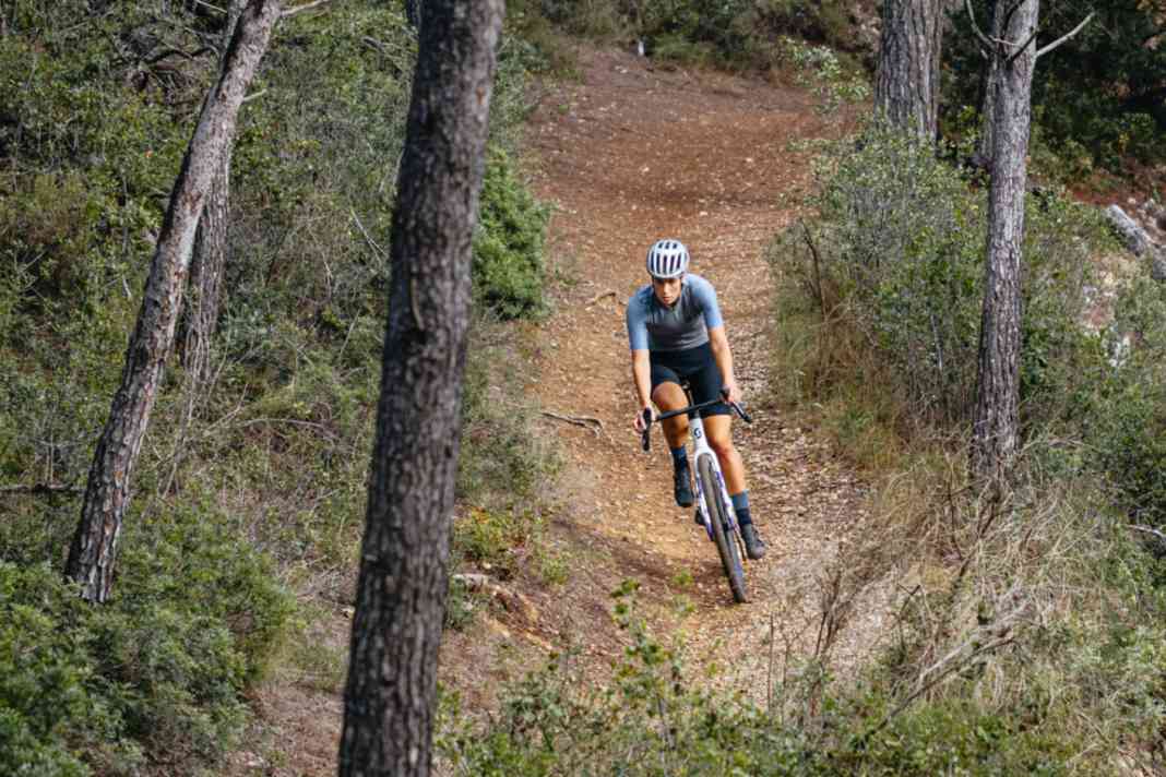 Schwalbe présente quatre nouveaux pneus Gravel. La collection G-One devrait se distinguer des modèles Pro bien connus, notamment en termes de prix.