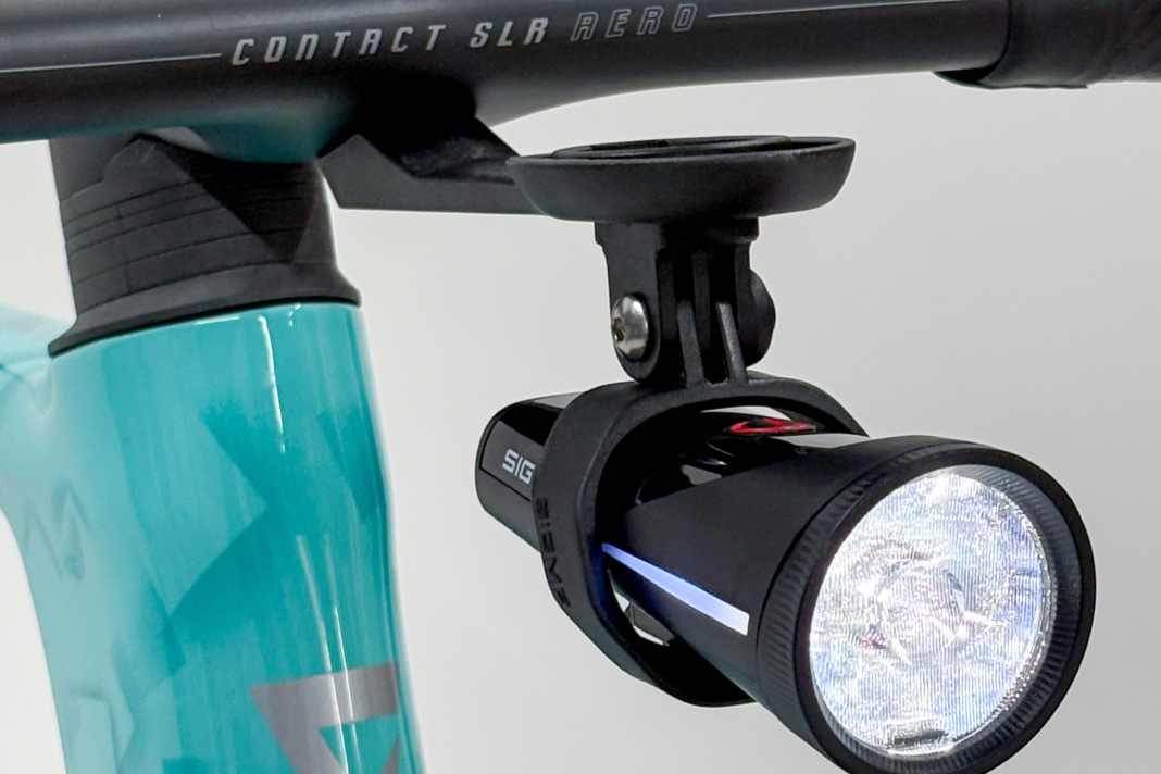 Sigma Aura 100 Cordless Spotlight