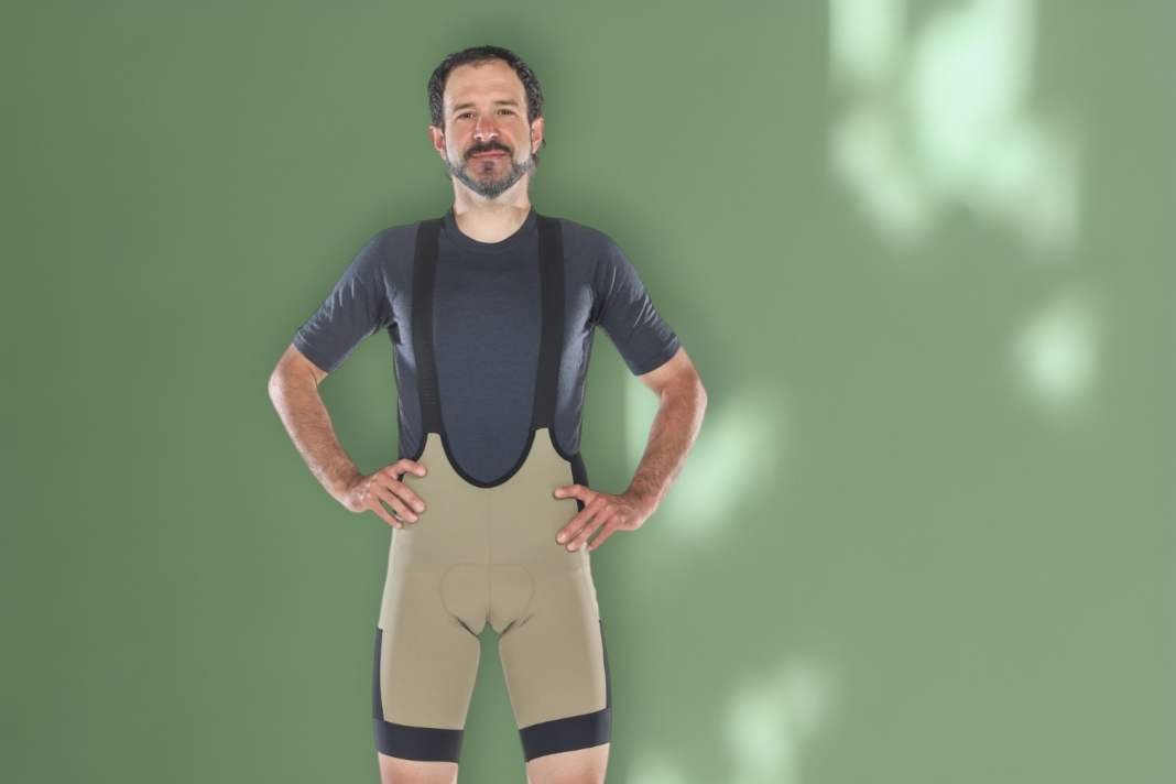 The new Sportful Supergiara 2 Bibshort should be light, robust and comfortable. Can the more classic cut cycling shorts keep up with the current top models?