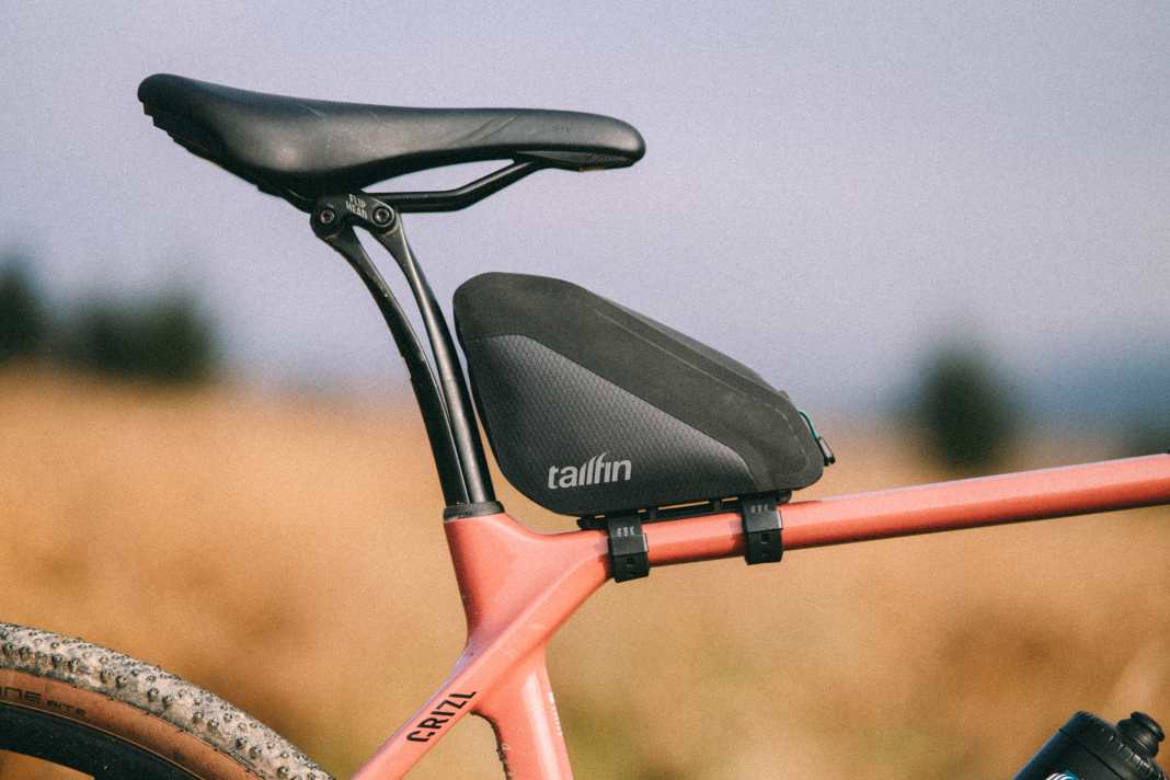 Tailfin Rear Top Tube Bag