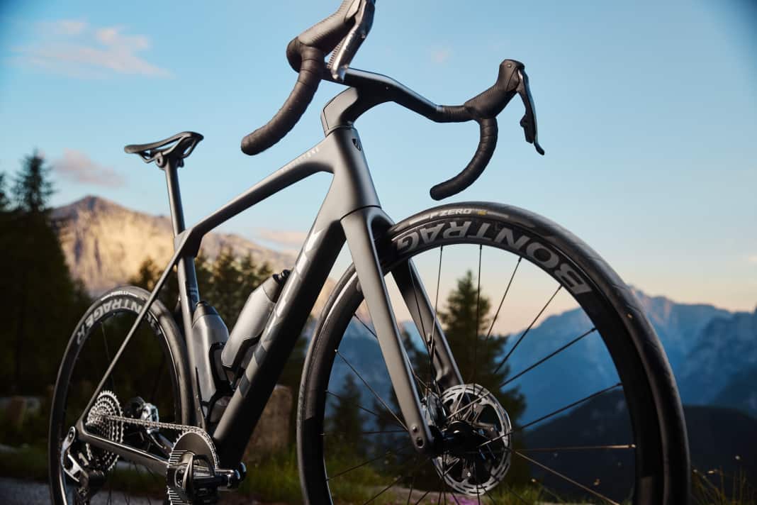 Trek Domane Carbon Gen 5 Endurance Road Bike
