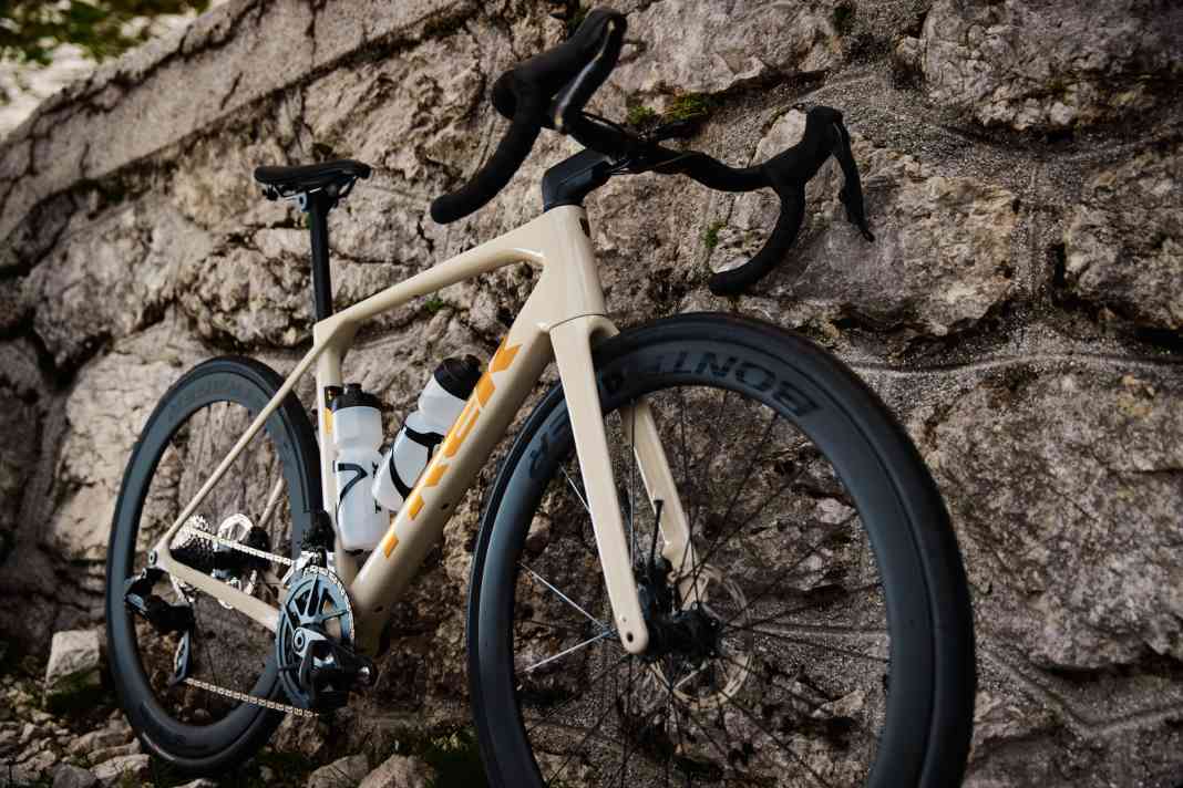 Trek Domane Carbon Gen 5 endurance road bike