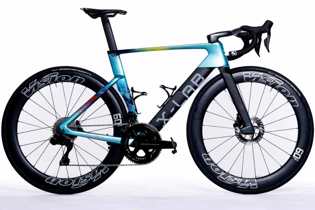 Not much is known about the AD9 from X-Lab. The XDS Astana Team rode the Chinese manufacturer's model last year - and finished the season in fourth place in the UCI world rankings.