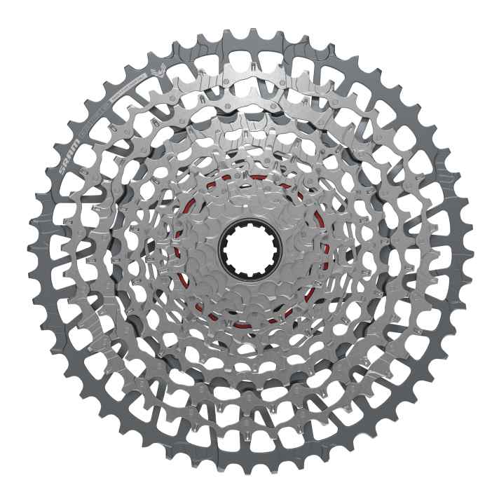 The cassette is more evenly stepped at the top than the AXS cassette. This ensures smaller gear jumps