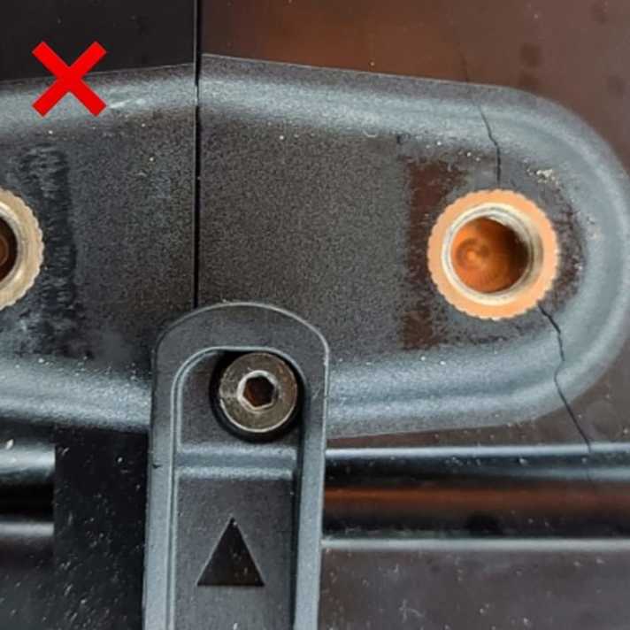 Beispiel eines Schadensbildes an der Verschraubung der Batterien.