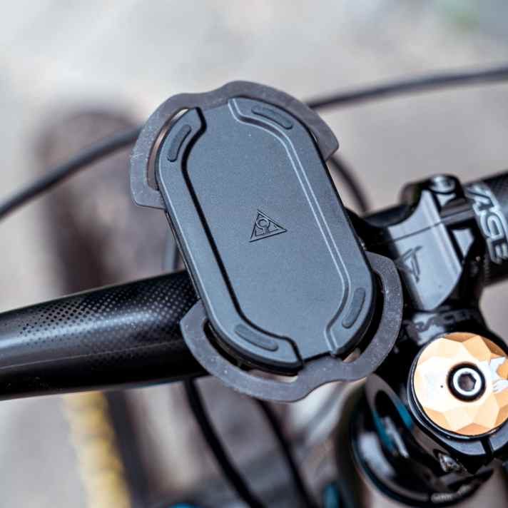 Clever mount for easy gravel or gravel tours
