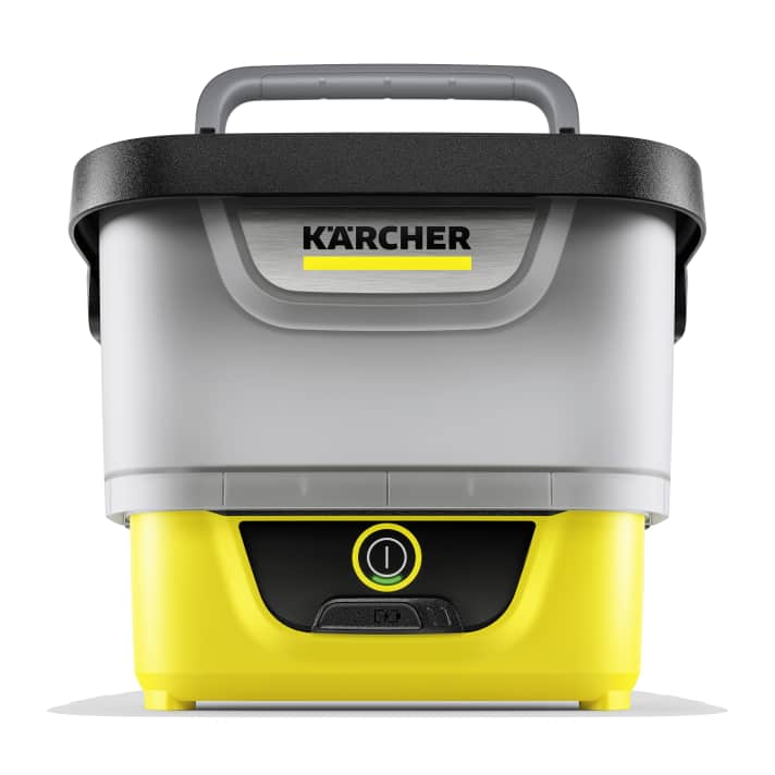 Der Kärcher bietet einen 8-Liter-Tank und Stauraum für Düse und Schlauch