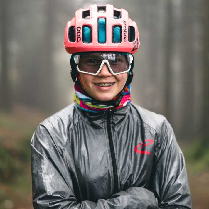 As a participant in the BIKE Youth Camp in Sankt Englmar, young biker Magdalena was able to slip into the role of a BIKE tester.