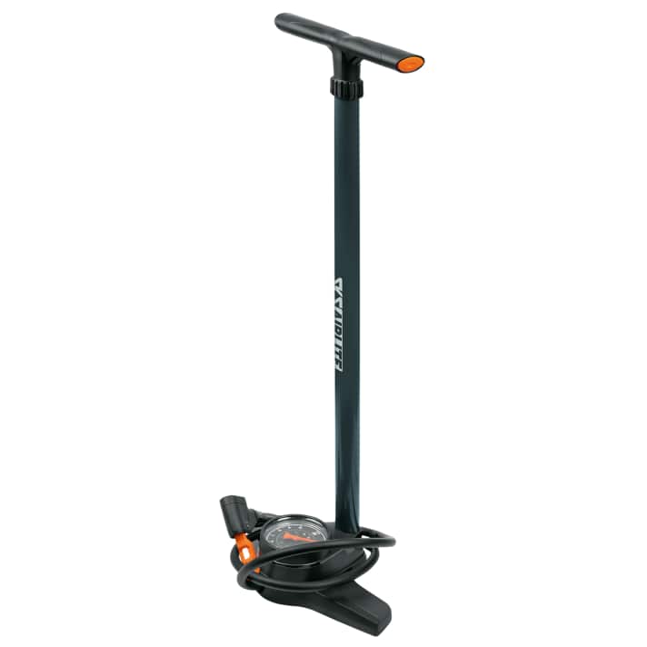 Slim tube, large pressure gauge and plenty of pressure. | pd-f