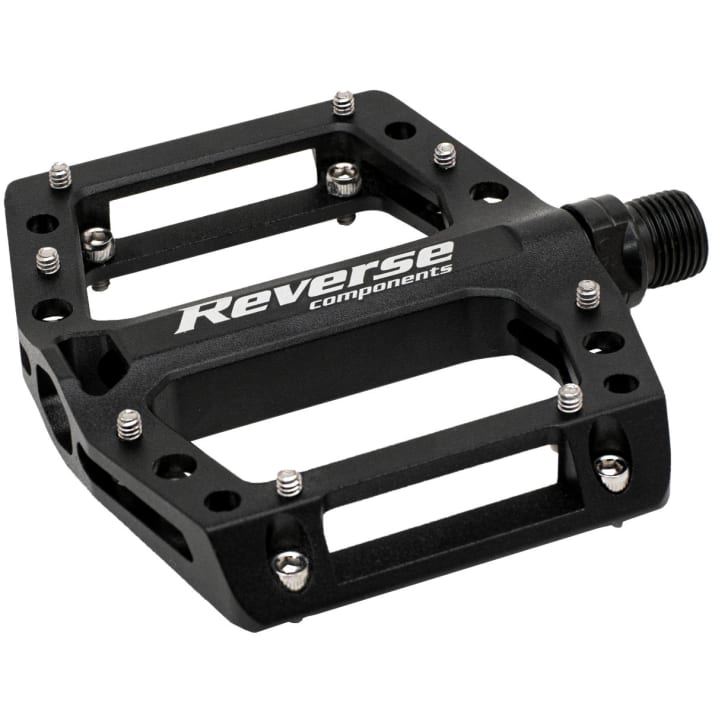 Eight interchangeable pins per side offer children plenty of grip on the Reverse Black One JR platform pedals.