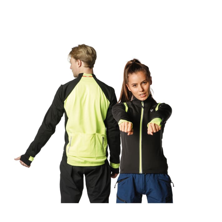   Warmes Wintermodell mit top Schnitt und sehr durchdachter Ausstattung.