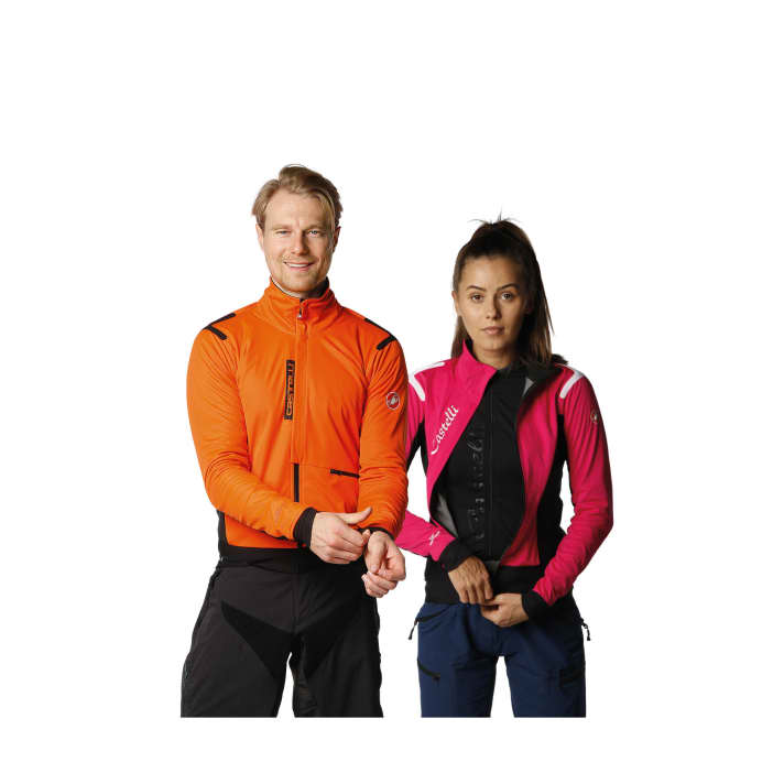   Extrem aufwändig gemachte und perfekt geschnittene Jacke mit separater Innenweste.