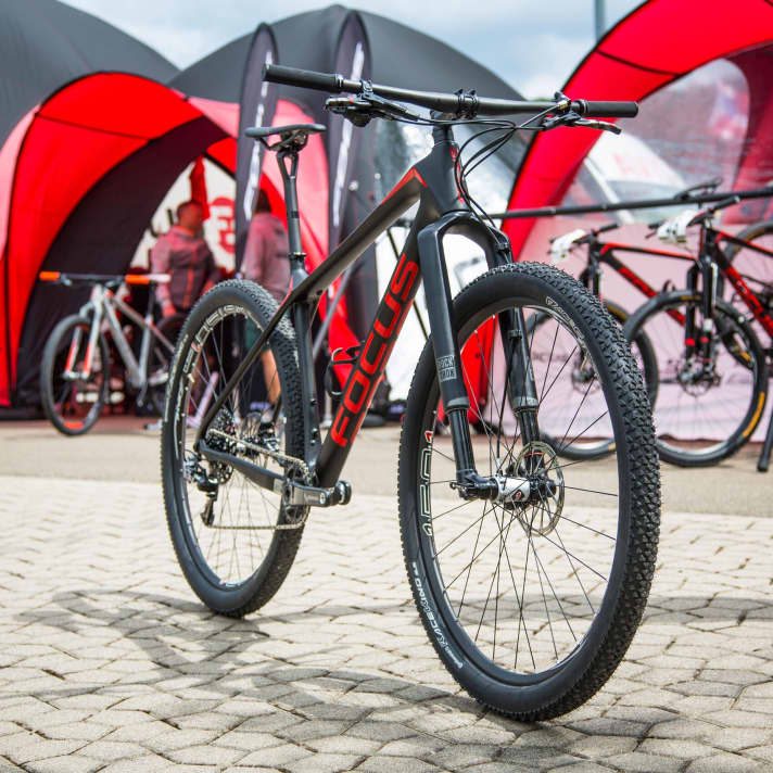   Das neue Focus Raven Max konnte in Albstadt in der Team-Arena jeder Besucher sehen.
