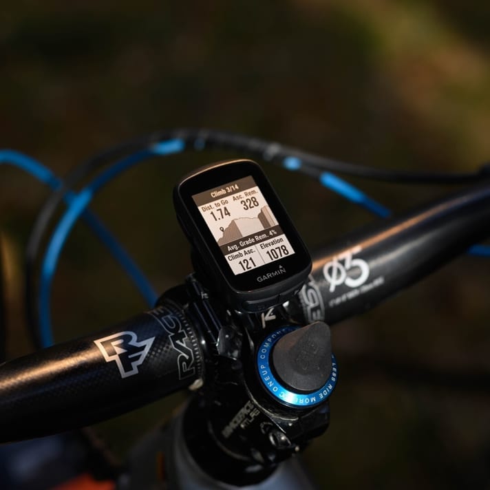 With the ClimbPro function, you always know what lies ahead. In addition to the altitude profile with the metres of altitude still to be covered, the incline of the ascent is also displayed.