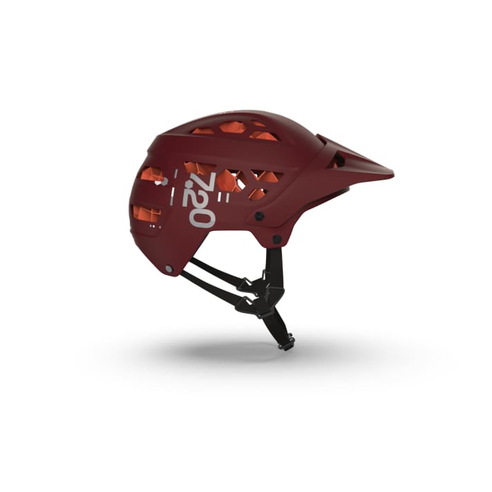   ... and in a chic red colour.