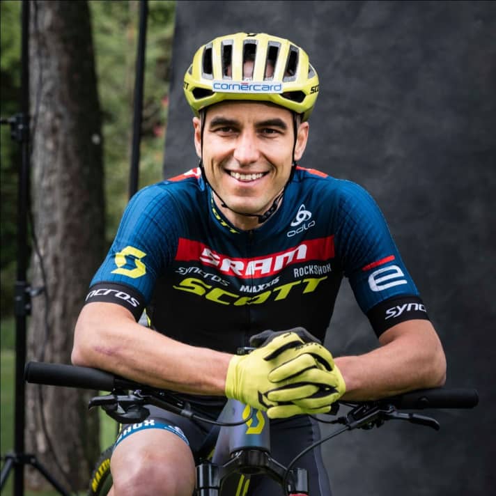   NINO SCHURTER (35) Trotz bisher mäßiger Resultate wird der Schweizer alles daransetzen, in Tokio eine weitere Medaille zu holen. Vor allem taktisch fährt er souverän.