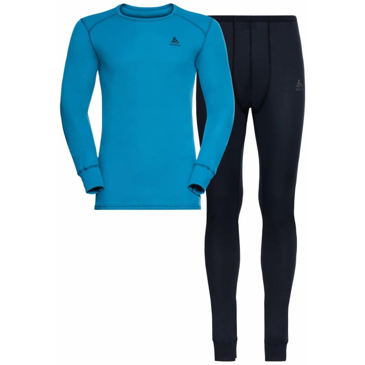   The Winter Specials Active Warm Eco Base Layer Set from Odlo is made from recycled materials and <a href="https://www.awin1.com/cread.php?awinmid=14586&awinaffid=471469&clickref=B+Active+Warm+Base+Layer&ued=https%3A%2F%2Fwww.odlo.com%2Fde%2Fde%2Fherren-winter-specials-active-warm-eco-base-layer-set-196712.html" target="_blank" rel="noopener noreferrer nofollow">currently costs €87.95 instead of €109.95</a> *.
