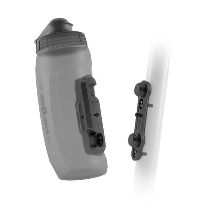 Die Fidlock Bottle 590 + Halterung sind aktuell im Angebot