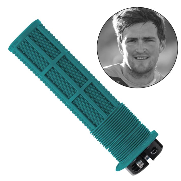 Brendon "Brendog" Fairclough's Bike zieren DMR Deathgrips den Lenker.