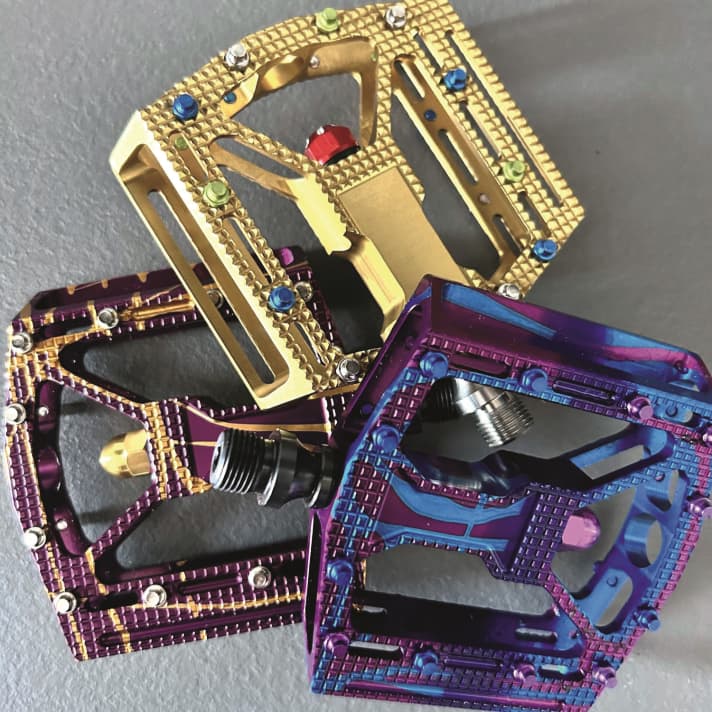 Custom fans take note: The HaigRip platform pedals are manufactured in Germany and can be fully customised.