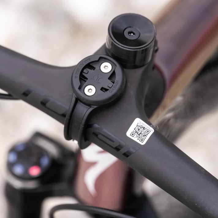 A Garmin mount for a bike computer sits on the cockpit unit of the Specialized S-Works Epic 8.