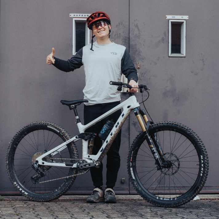 Wie wird sich der Testsieger Vitus Escarpe 290 CRX auf Dauer schlagen? BIKE-Testredakteur Max Fuchs wird es in den nächsten Monaten herausfinden.