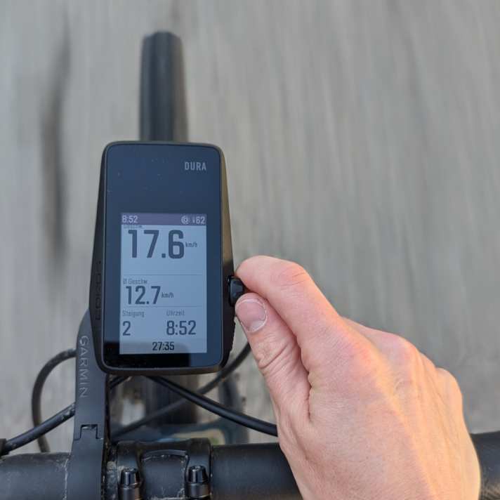 An das Drehrädchen muss man sich kurz gewöhnen, dann ist es aber sehr gut zu bedienen - sicher auch mit Handschuhen.