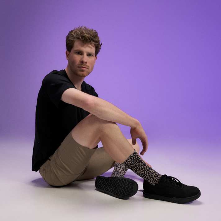 For MTB there are loose shorts and shirts from Rose Bikes.