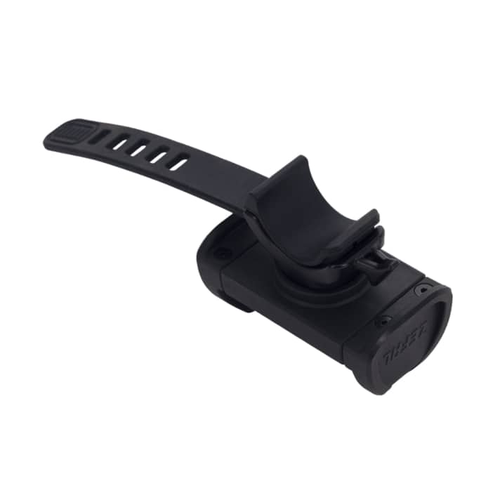 Le support se fixe sans outil sur le guidon à l'aide d'une sangle en silicone et s'adapte à tous les diamètres courants.