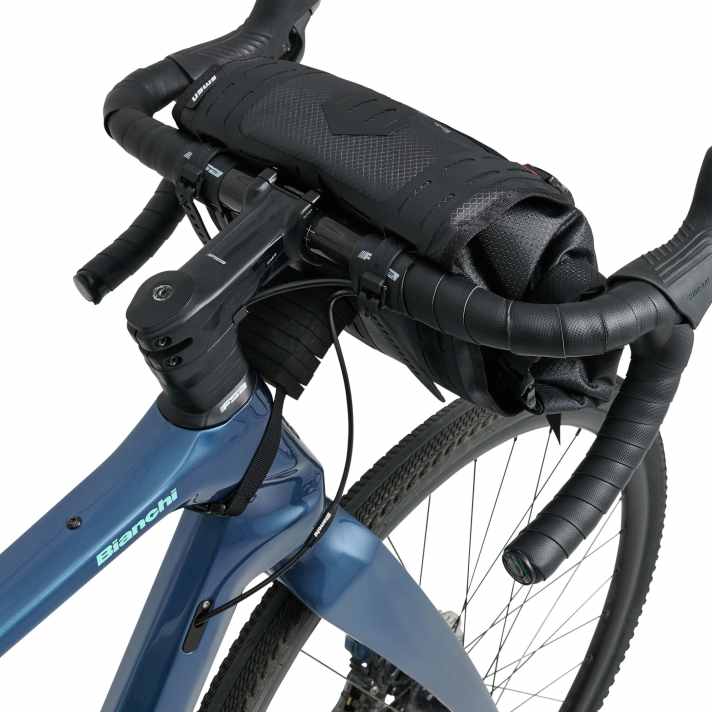 USWE handlebar bag large: 327 g / 9 l / 119 Euro