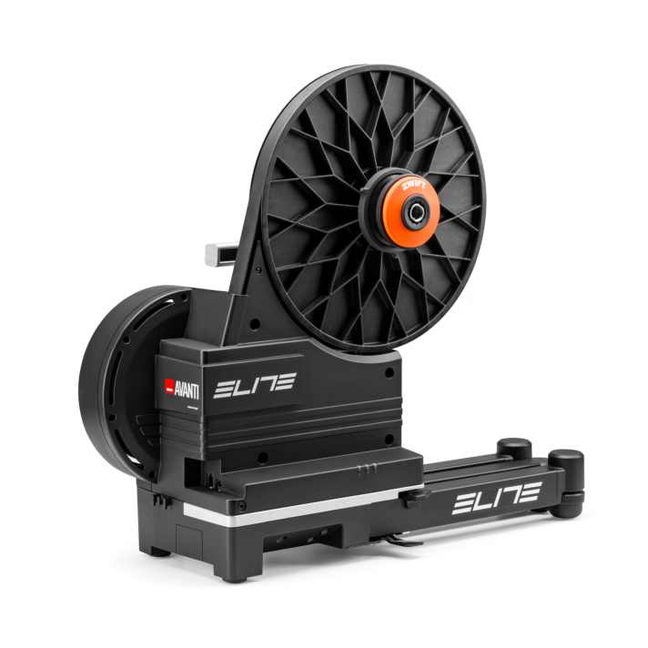 Jetzt auch an Elite Smarttrainern: Das Universal-Ritzel von Zwift, mit dem man 24 virtuelle Gänge an sein Bike zaubern kann - egal ob es eine physische 8- oder 12-fach Kassette hat.